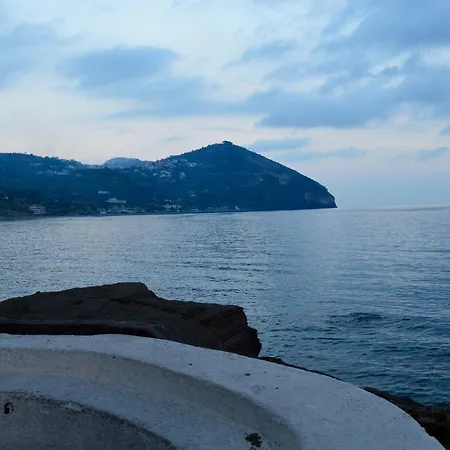 Casa Di Iorio Sant'angelo * Ischia